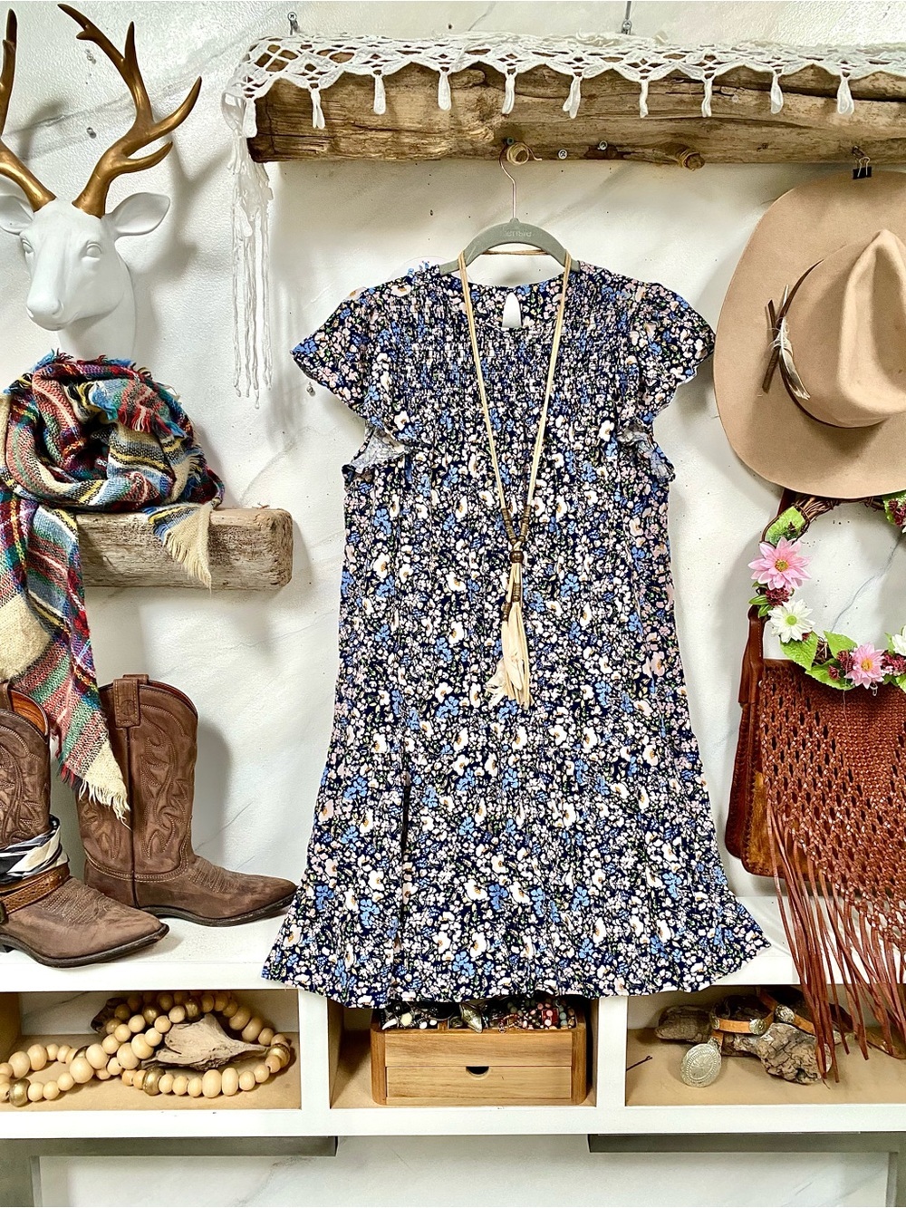Prairie/cottagecore vibe boho dress w ruffles shabby chic Country feel